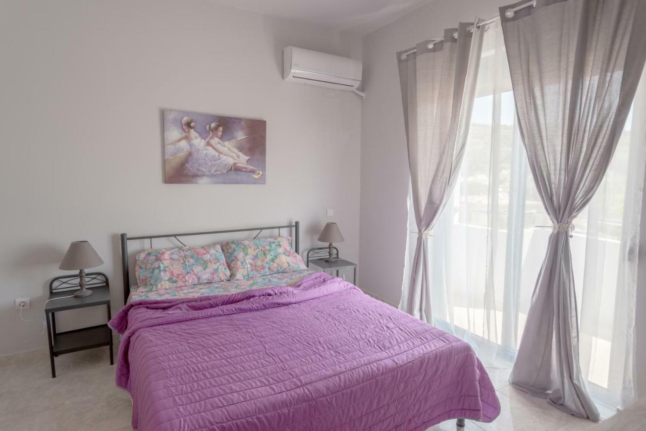 Paulsia Apartments Psinthos エクステリア 写真
